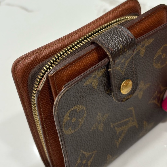 Louis Vuitton Monogram Bifold Zipper Wallet - Picture 5 of 12